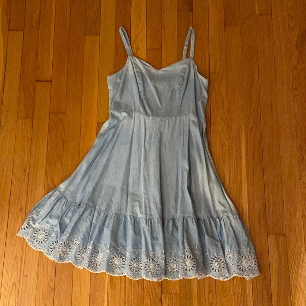 Dress from old navy. Size medium. Perfect for spring and summer.